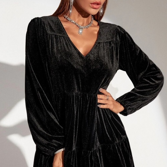 V-Neck Puff Sleeve Velvet Tiered Babydoll Dress - Picture 1 of 4